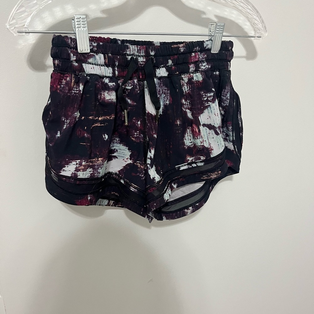 Luluelmon Shorts